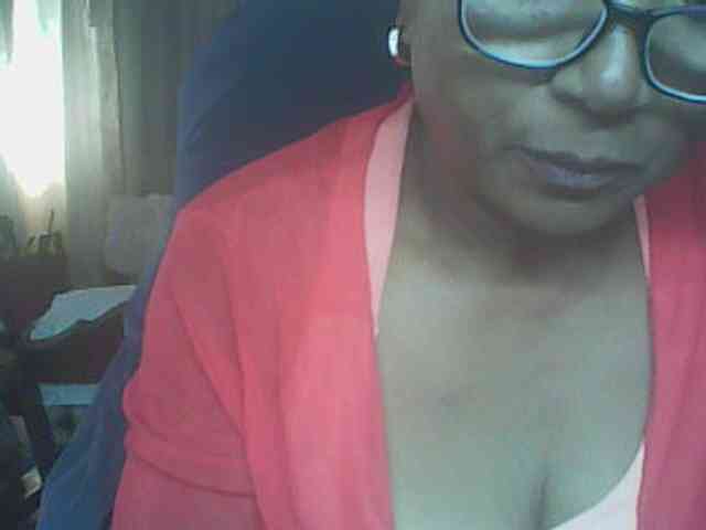 hotmomsexy webcam