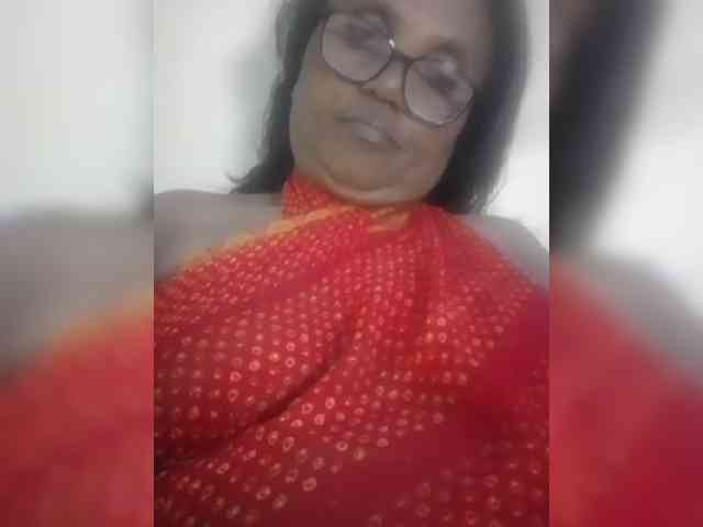 hotmomsexy webcam