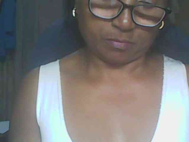 hotmomsexy webcam