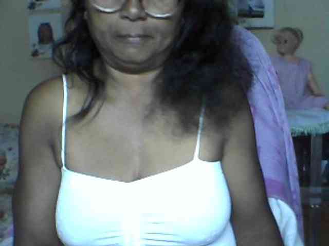 hotmomsexy webcam