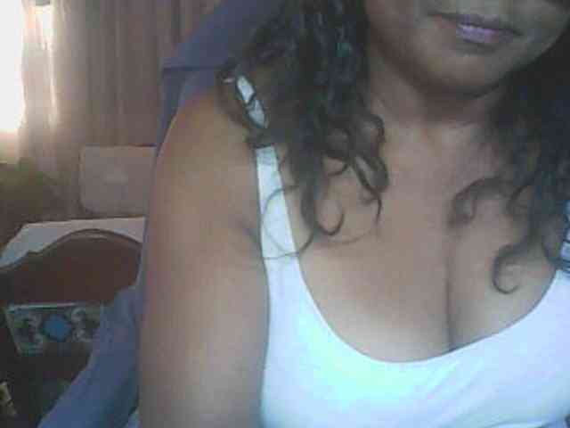 hotmomsexy webcam