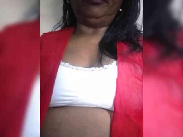 hotmomsexy webcam