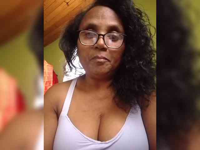 hotmomsexy hotmomsexy