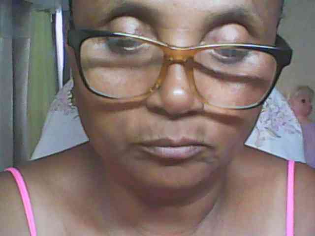 hotmomsexy webcam