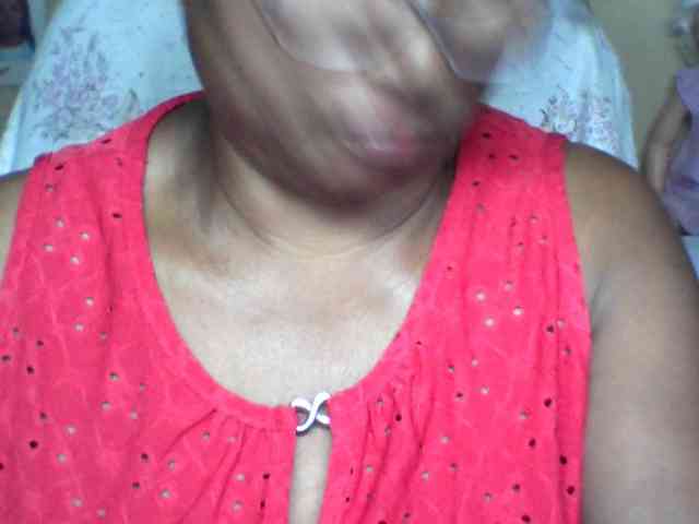 hotmomsexy webcam