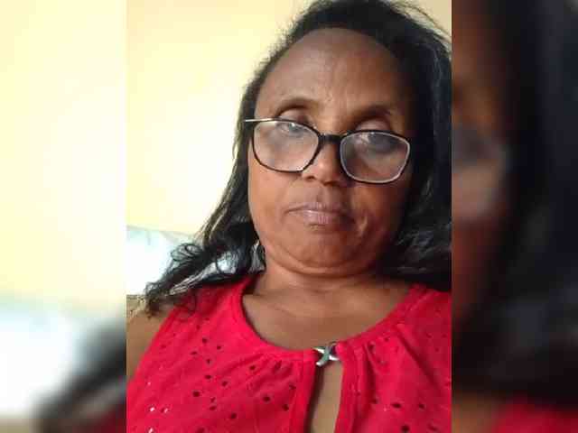 hotmomsexy webcam