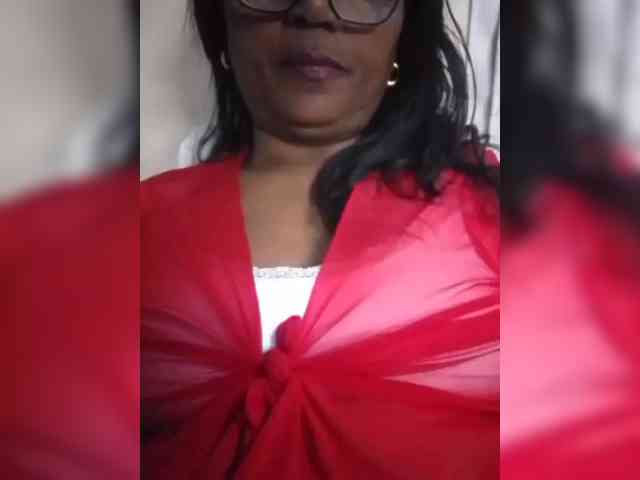 hotmomsexy webcam