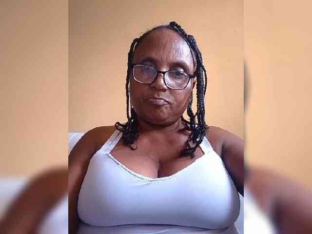 Modèle: hotmomsexy