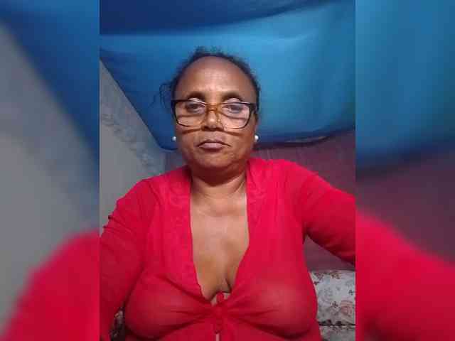 Modèle: hotmomsexy