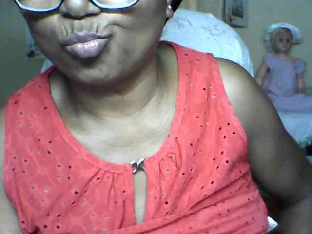 hotmomsexy webcam