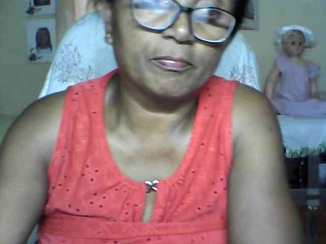 hotmomsexy webcam