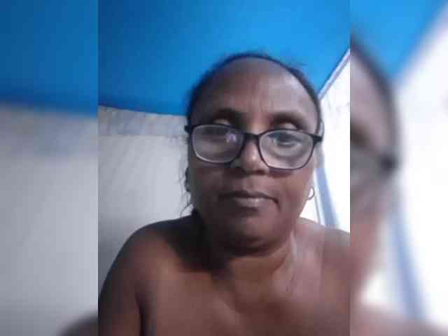 hotmomsexy webcam