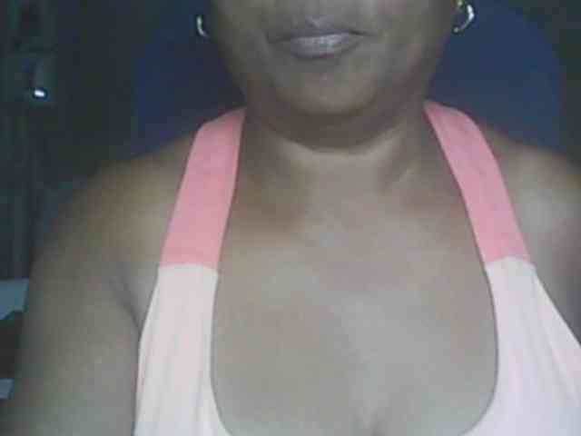 hotmomsexy webcam
