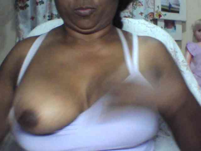 hotmomsexy webcam