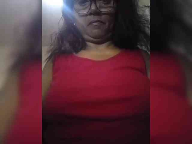 hotmomsexy webcam
