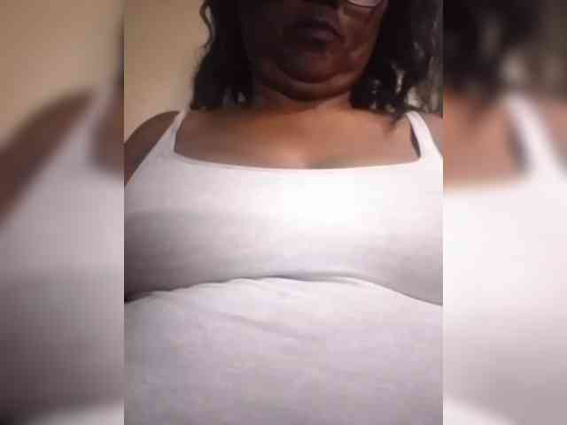 hotmomsexy webcam