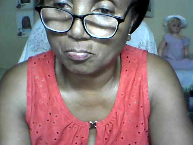 hotmomsexy webcam