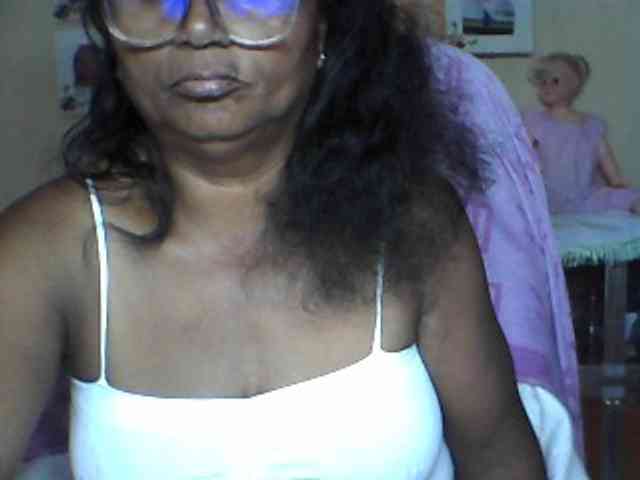 hotmomsexy webcam