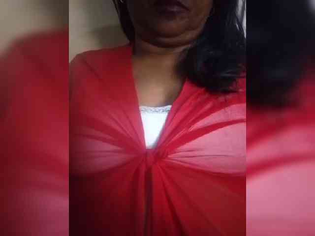 hotmomsexy webcam