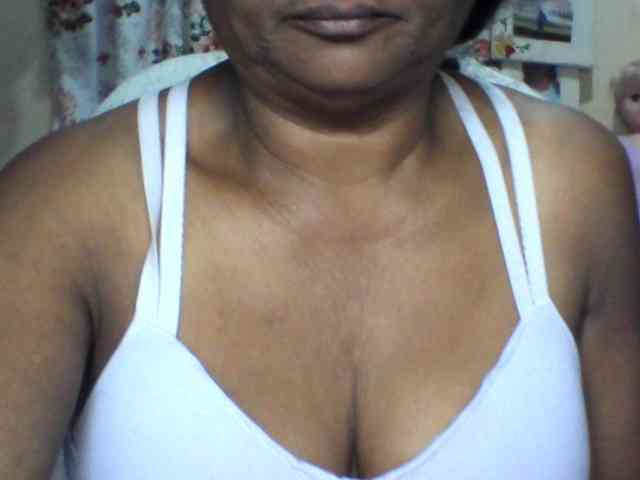 hotmomsexy webcam
