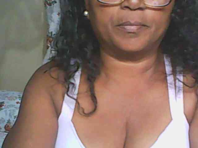 Modèle: hotmomsexy