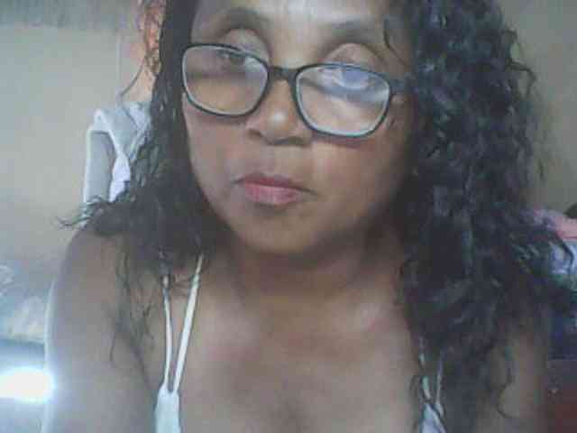 hotmomsexy webcam