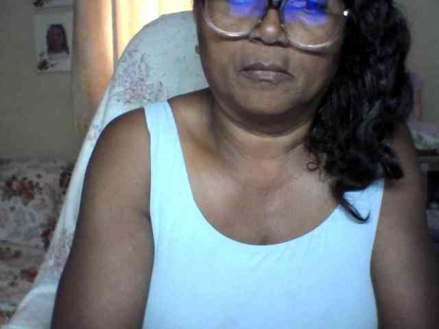 hotmomsexy webcam