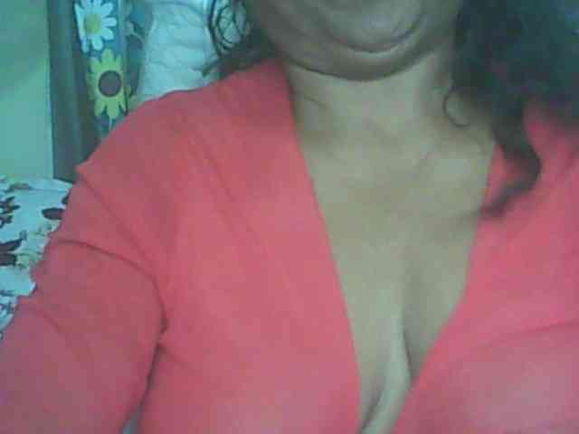 hotmomsexy webcam