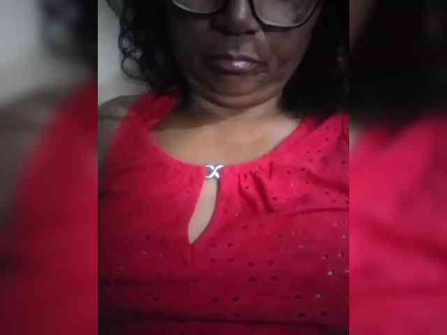 Modèle: hotmomsexy
