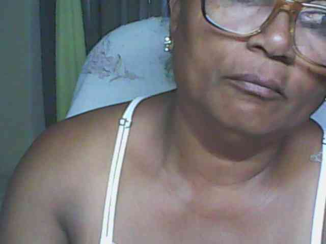 hotmomsexy webcam