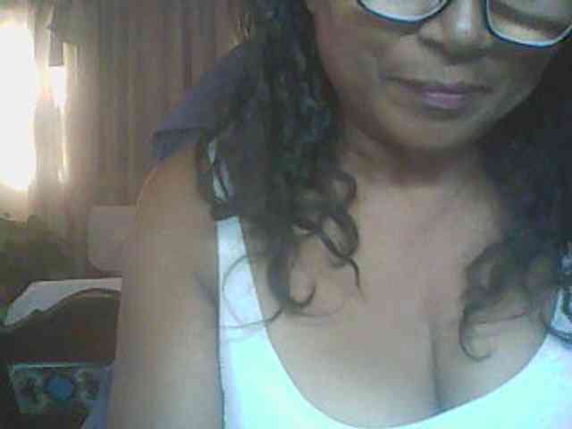 hotmomsexy webcam