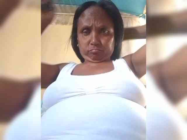 hotmomsexy webcam