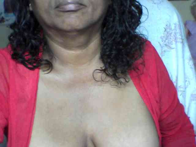 hotmomsexy webcam