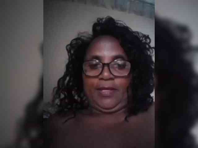 hotmomsexy webcam