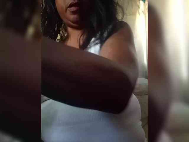 hotmomsexy webcam
