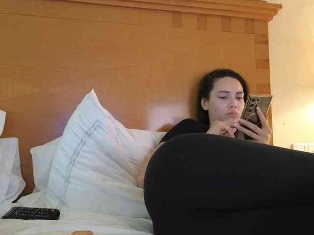 Mr-and-Mrs-Smith... Live Webcam on BongaCams