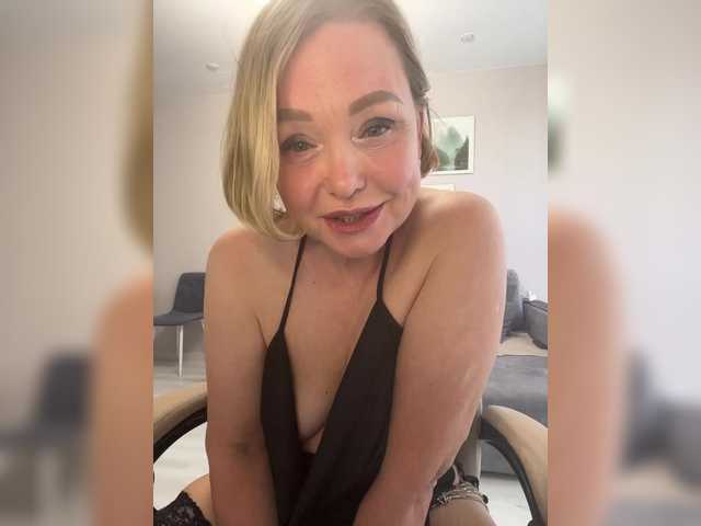 ILUBOVE live webcam show