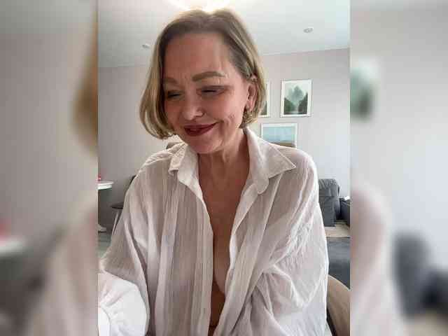 ILUBOVE Sex Cam Show