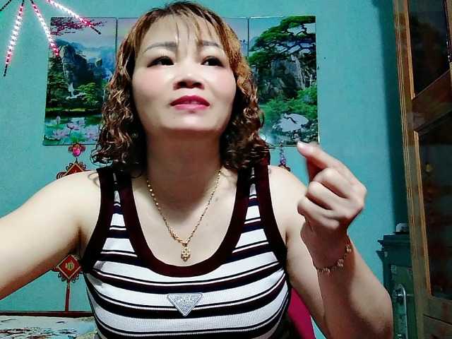 Linhanhsex2k live cam on BongaCams