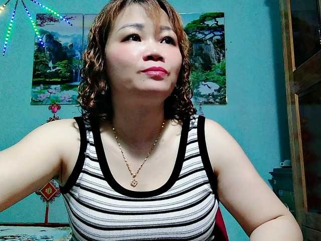 Linhanhsex2k live cam on BongaCams