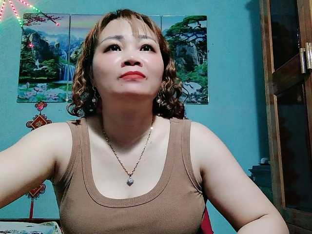 Linhanhsex2k live cam on BongaCams