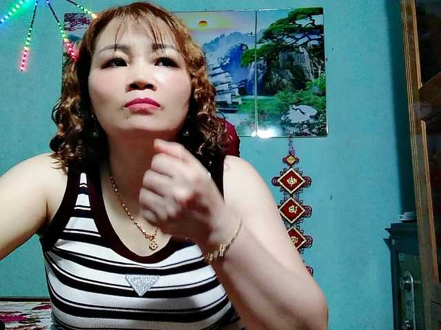 Linhanhsex2k live cam on BongaCams