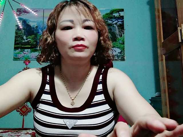 Linhanhsex2k live cam on BongaCams