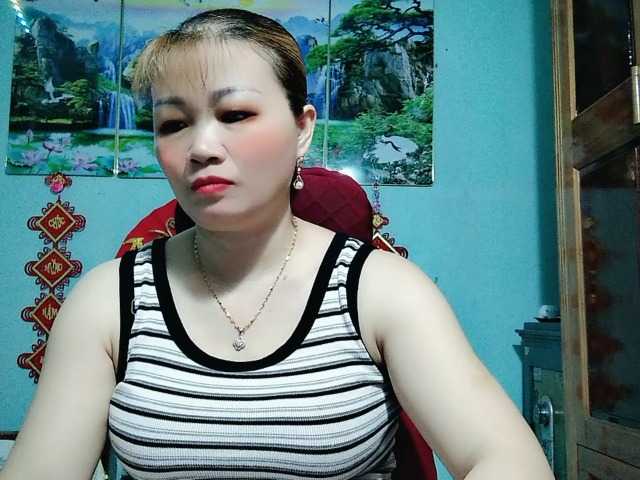 Linhanhsex2k live cam on BongaCams