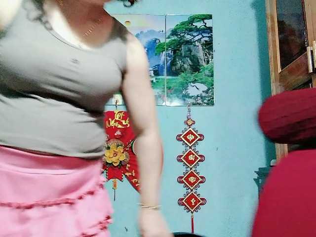 Linhanhsex2k live cam