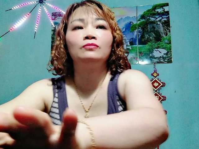 Linhanhsex2k live cam on BongaCams
