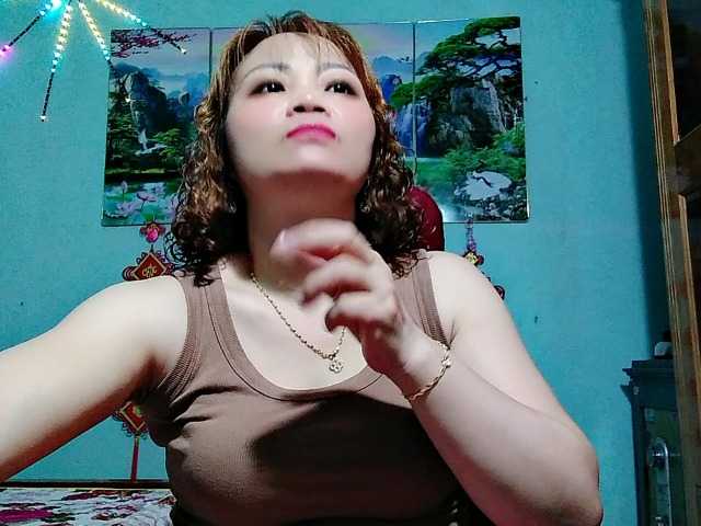 Linhanhsex2k live cam on BongaCams