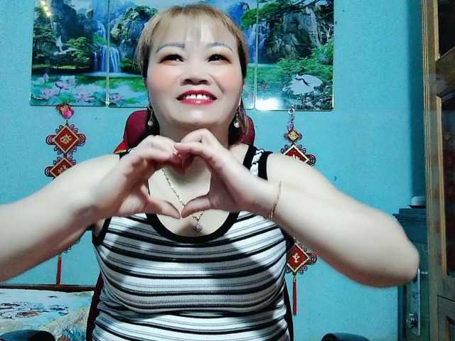 Linhanhsex2k live cam on BongaCams
