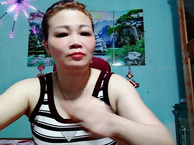 Linhanhsex2k live webcam show