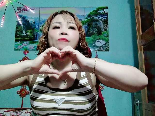 Linhanhsex2k live cam on BongaCams